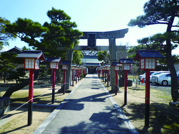 岡湊神社／実に１８００年の歴史を誇り、「古事記」にもその記載があります